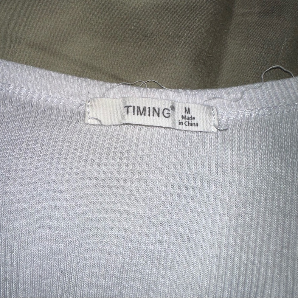 white ribbed v neck - Picture 4 of 4
